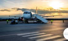 Avion bloqué sur la piste, pour illustrer le titre "les aides à la reconversion professionnelle ne décollent pas" - RHEXIS