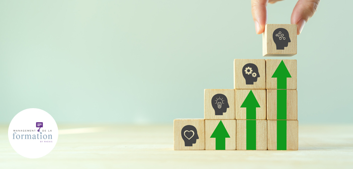 Reconversion professionnelle : la prime aux formations longues